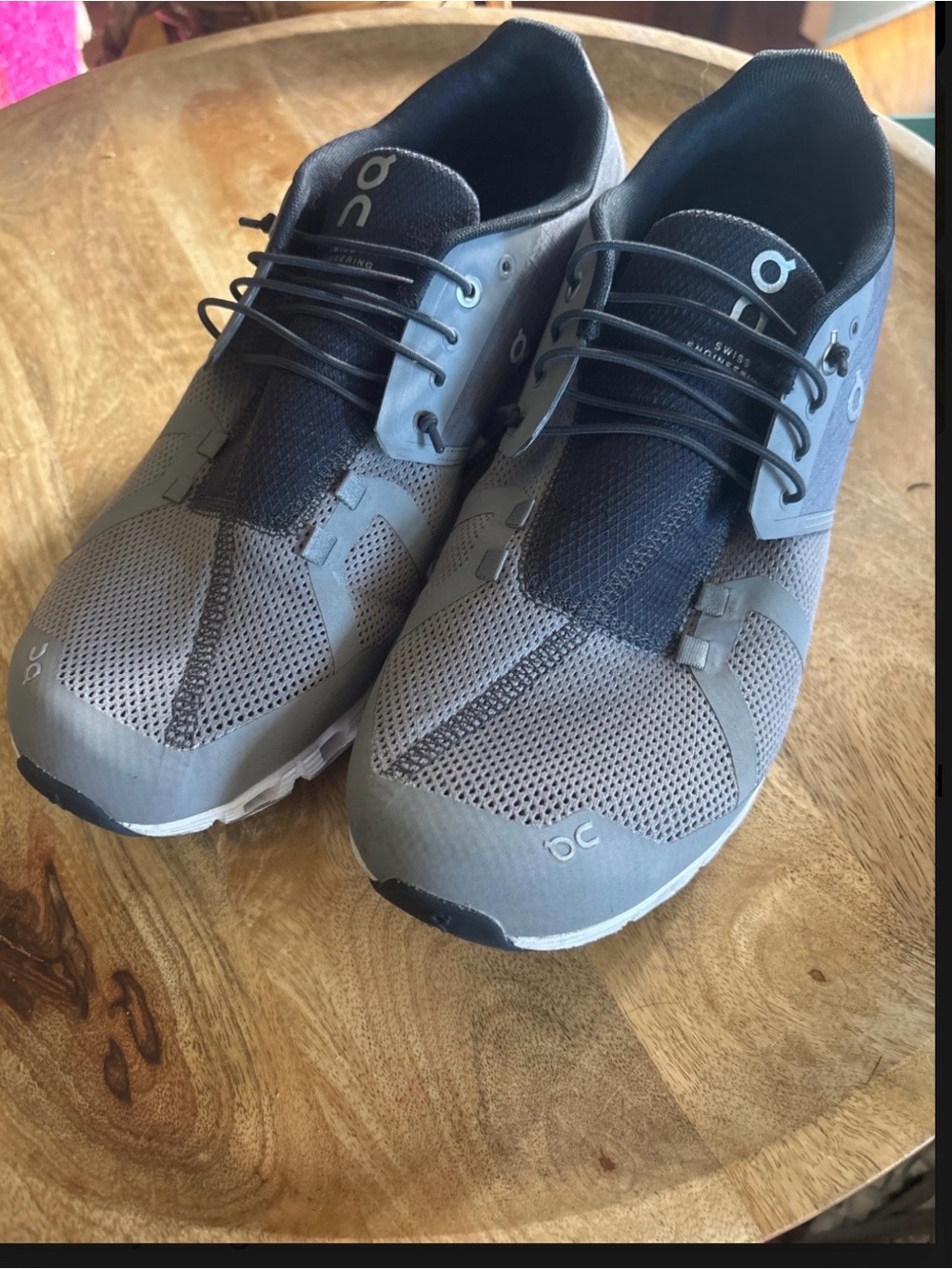 On Running Cloud Swiss Engineering Gray Black Running Shoes Men's Size 11 EU 45